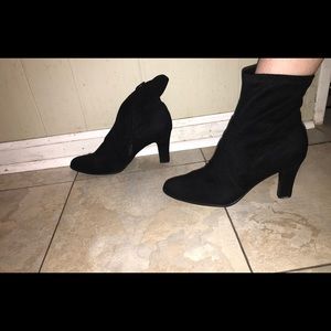 Aerosoles Black Pointed 3” Heeled Booties Size 8